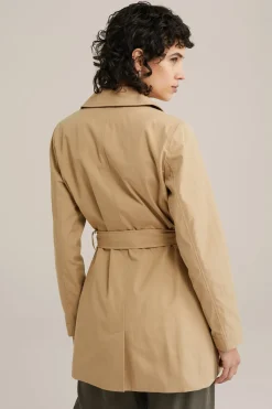 trenchcoat