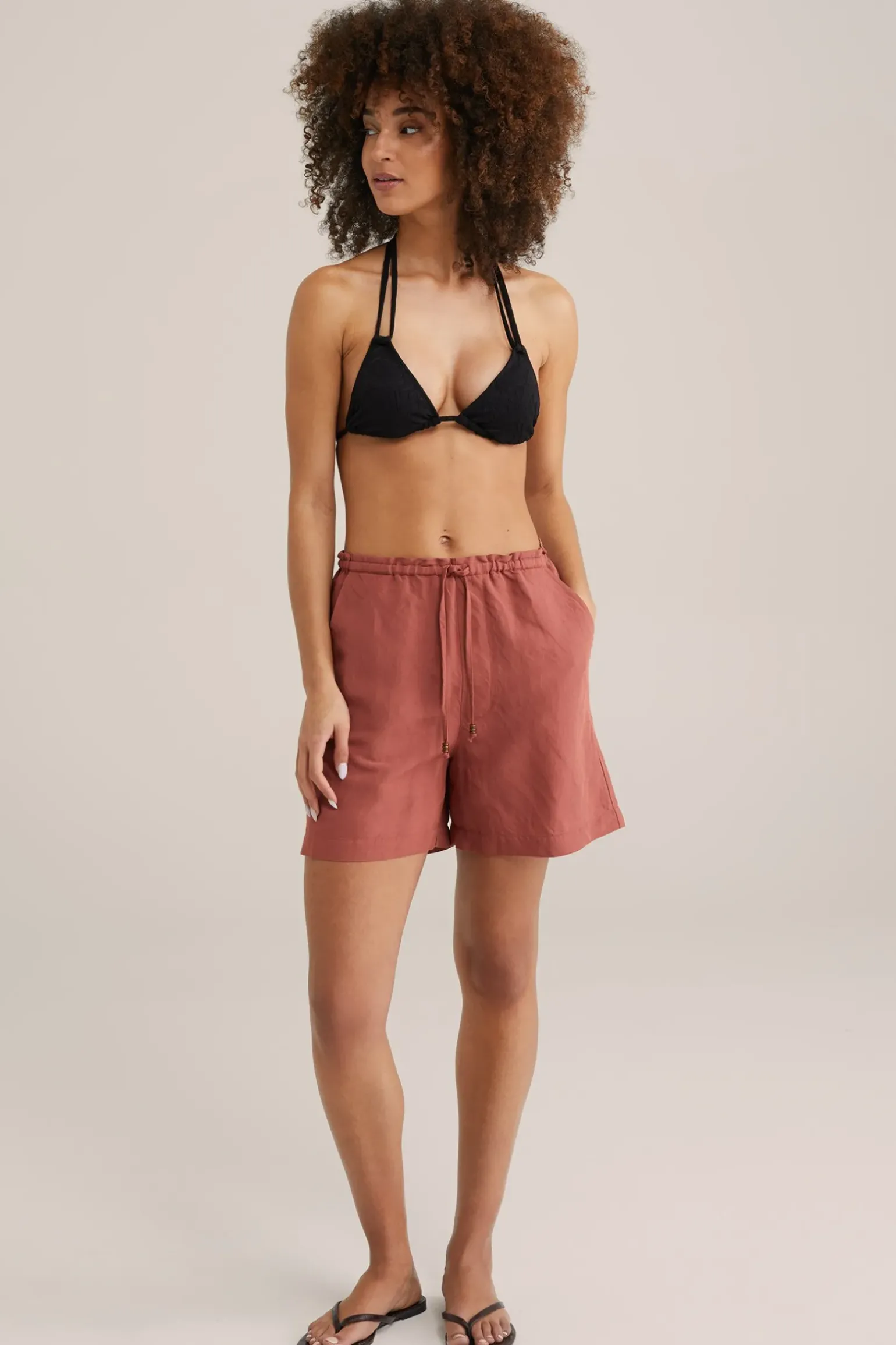 triangle bikinitop met structuur