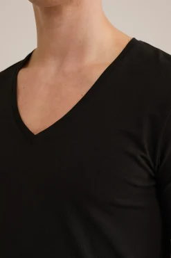 T-shirt met diepe V-hals