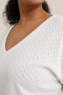 T-shirt met opengewerkt dessin - Curve
