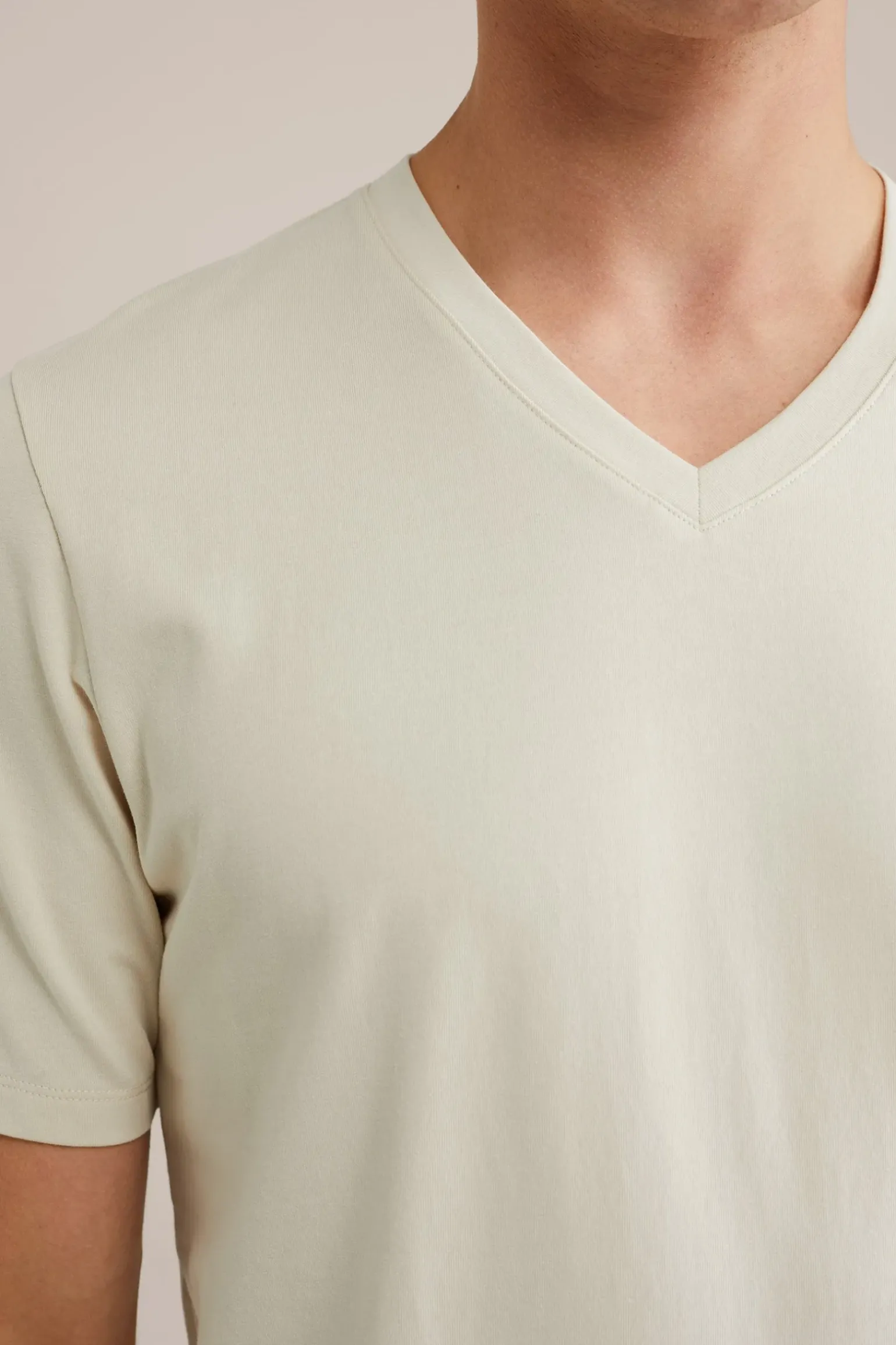 T-shirt met V-hals