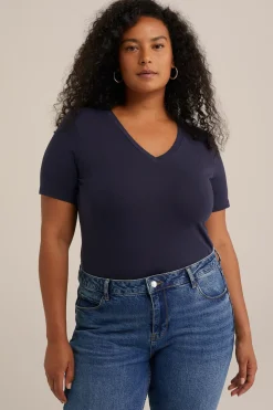 T-shirt met V-hals - Curve